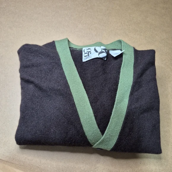 Barneys New York Brown Cardigan with Green and Gray Details - Picture 3 of 10